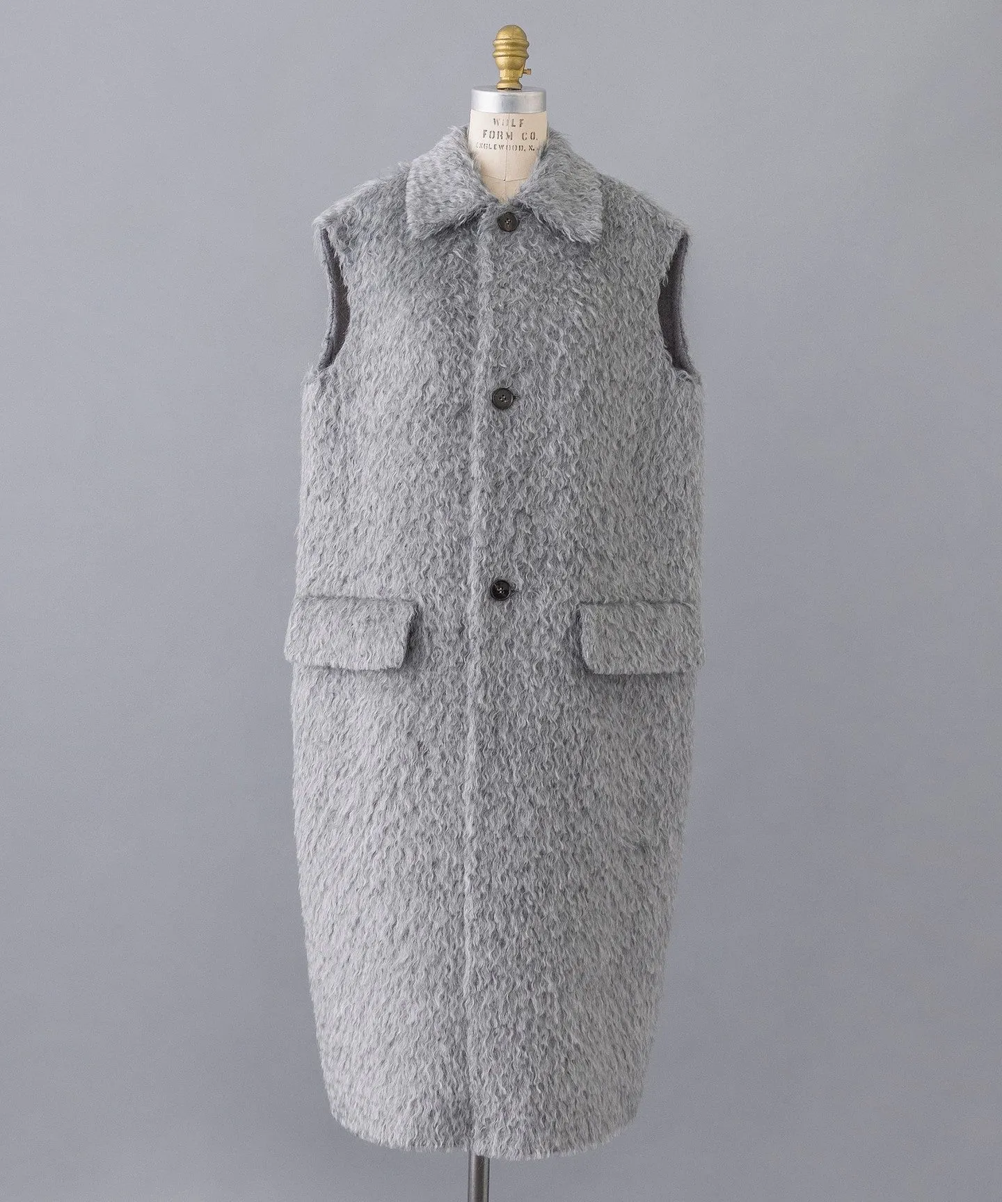 FALL シャギーダブルフェイススリーブレスコート sold by United Arrows