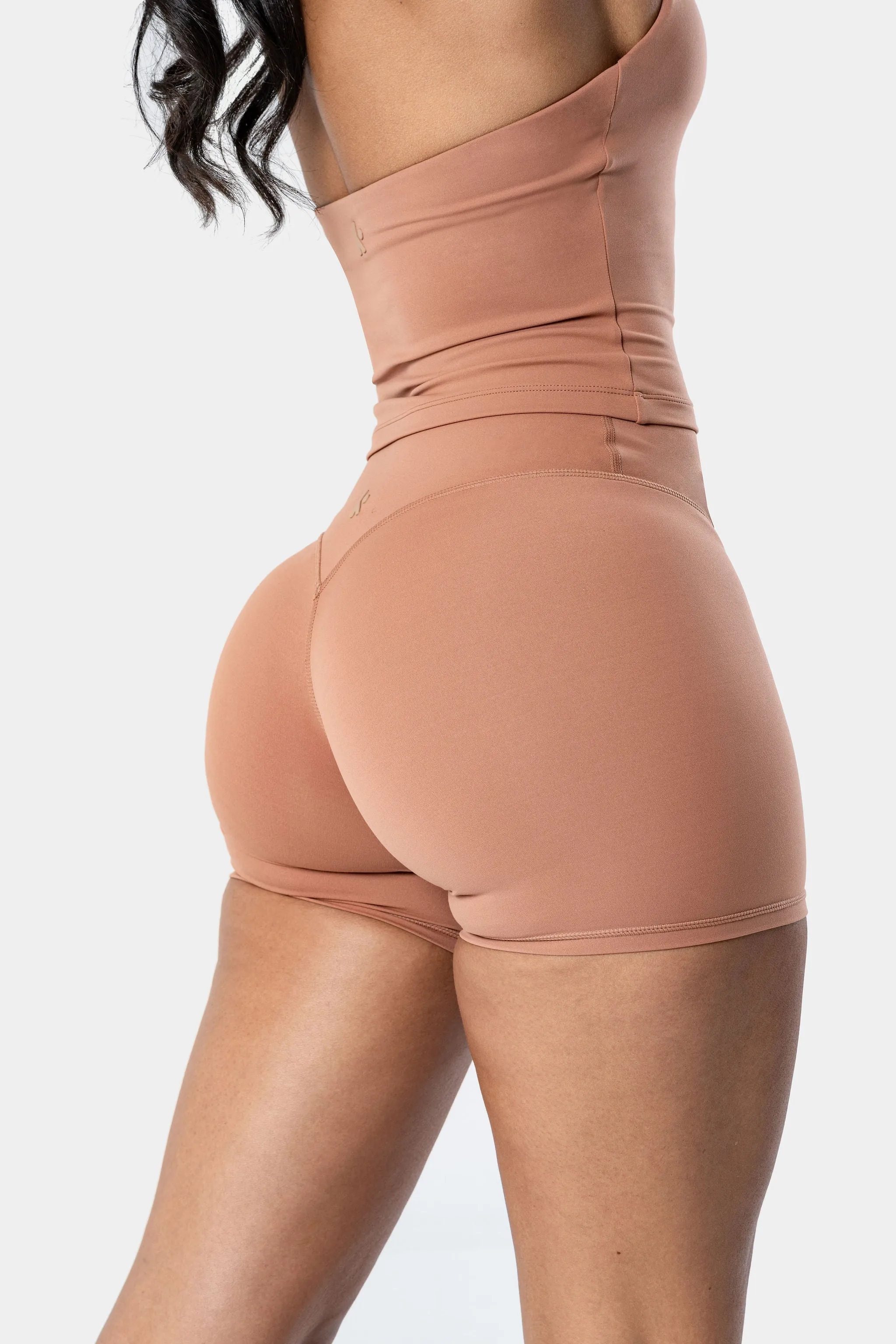 Lunara Short - Mocha Mousse 6" sold by Kamo Fitness product image thumbnail 2