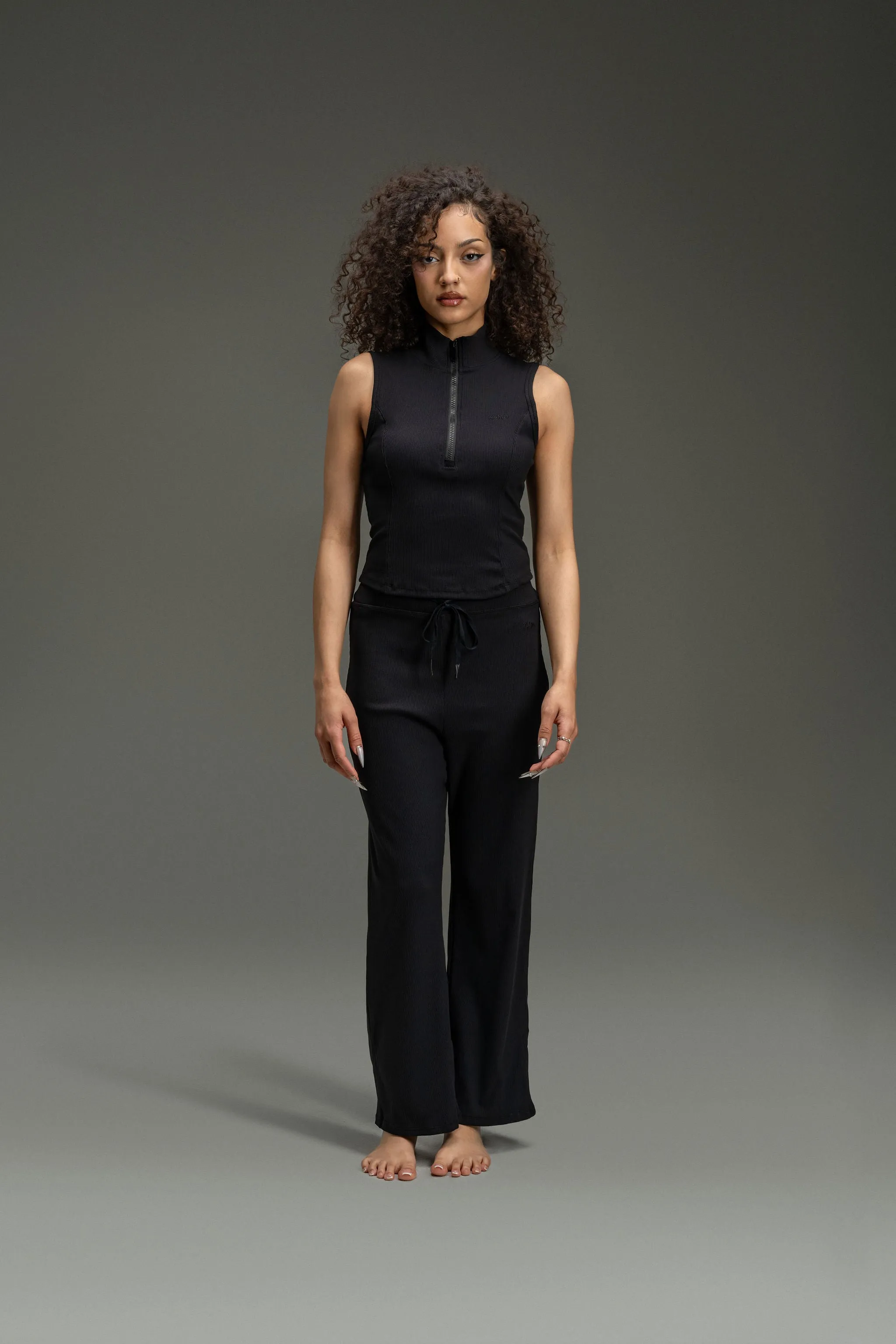 Essential Zipper Sleeveless Top - Chaorcal Black sold by Kamo Fitness product image thumbnail 5