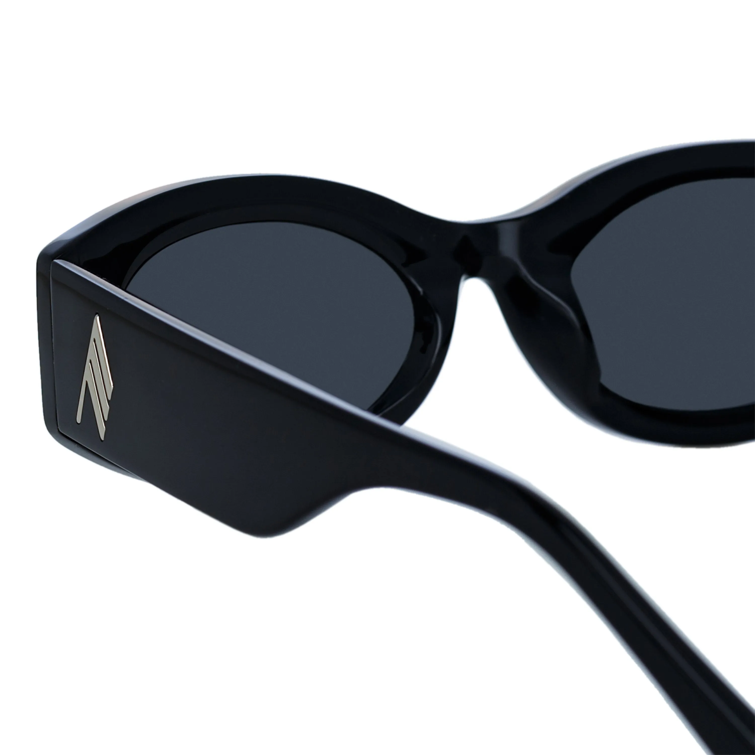 Linda Farrow x The Attico Berta sold by Fashion Eyewear product image thumbnail 4