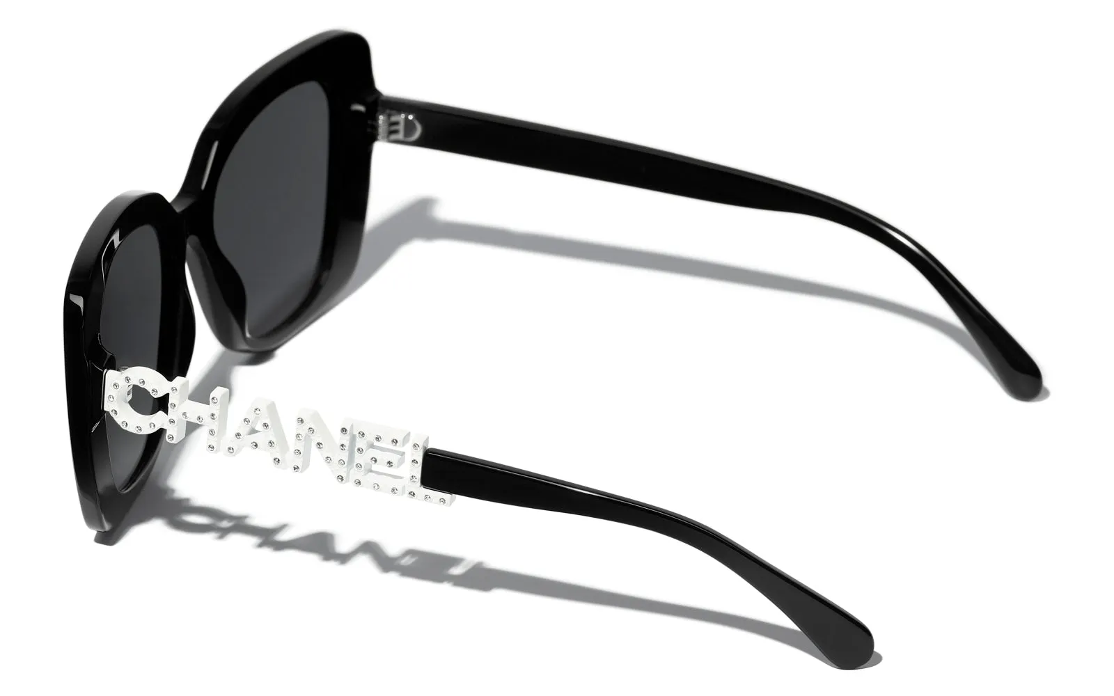 CHANEL 5422B sold by Fashion Eyewear product image thumbnail 4