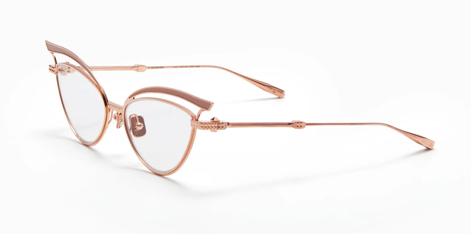 Valentino V Glassliner VLX118 With Chain sold by Fashion Eyewear