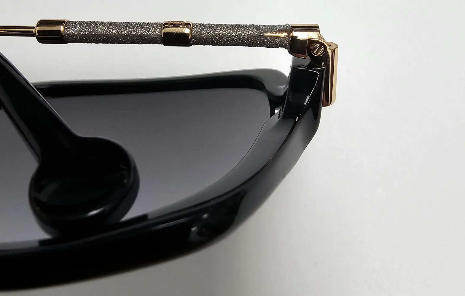 Black Square Oversized Carolina Herrera Sunglasses sold by Fashion Eyewear product image thumbnail 4