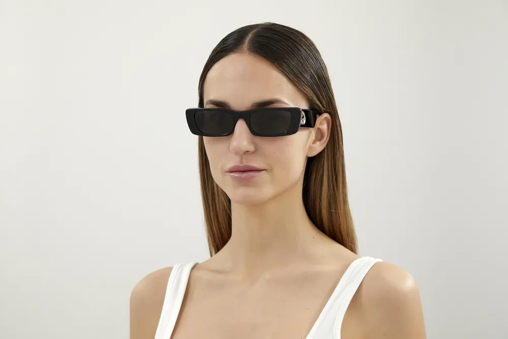 Gucci GG0516S sold by Fashion Eyewear product image thumbnail 4