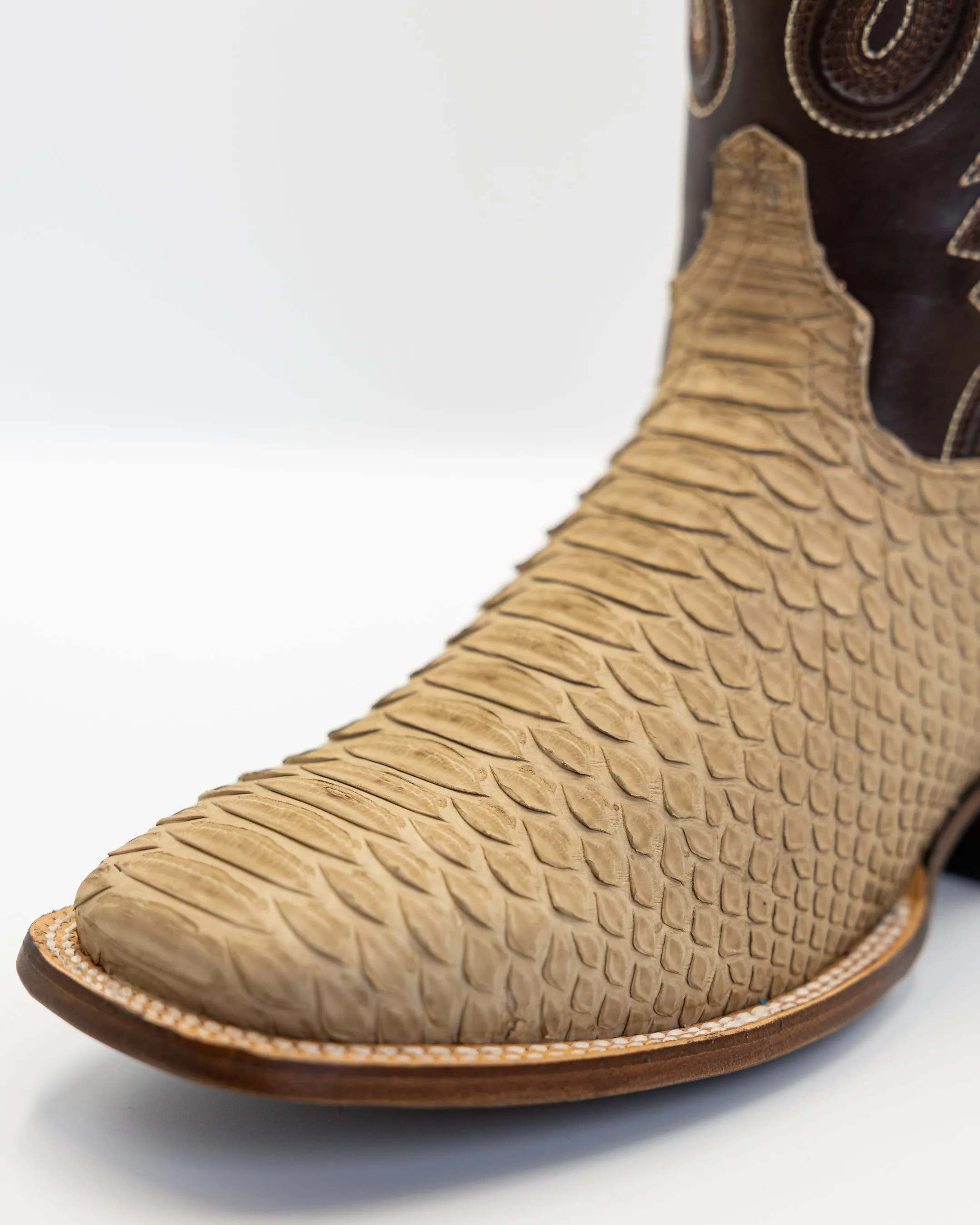 Wyatt Cappuccino sold by TEXAS COUNTRY product image thumbnail 3