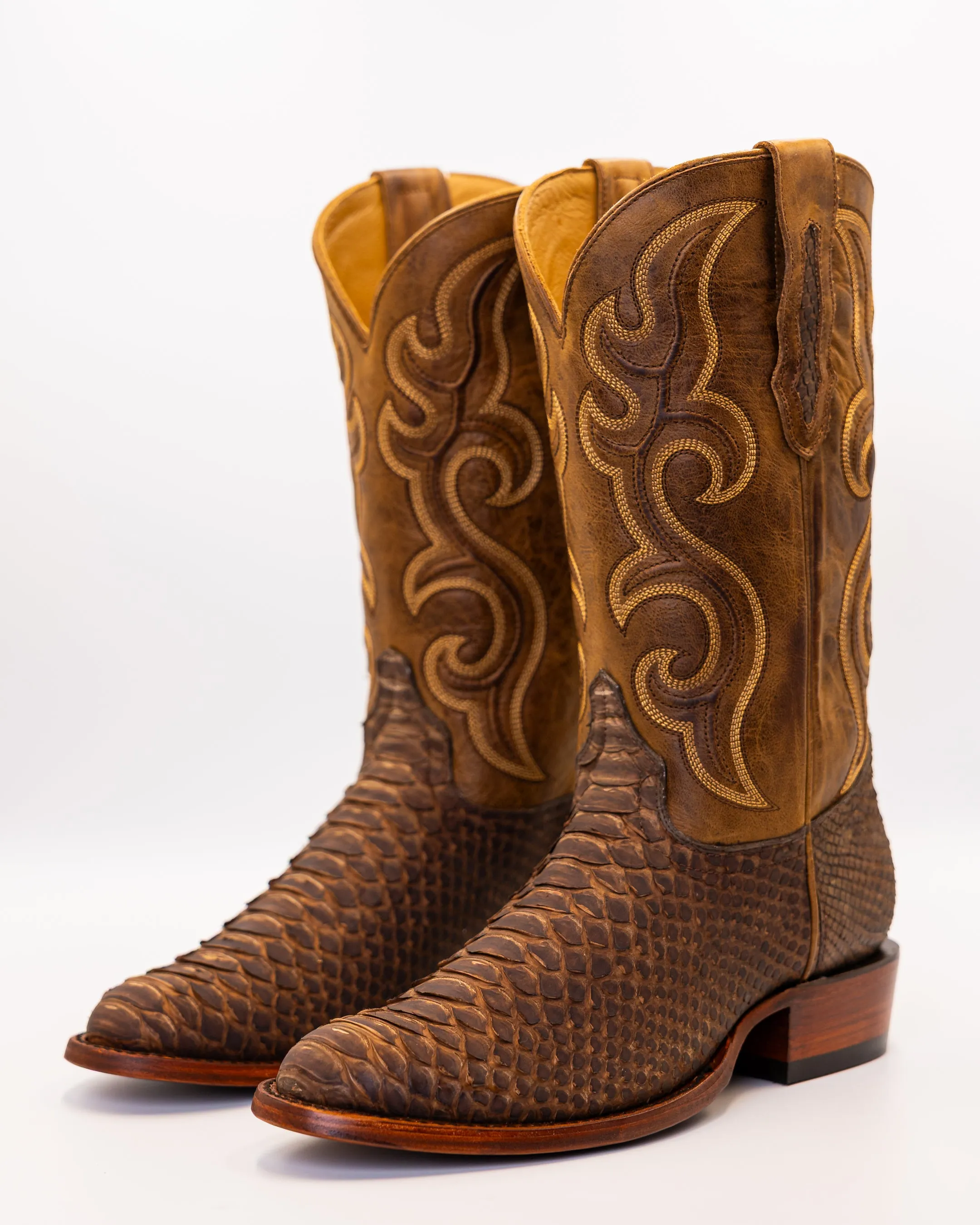 Rowdy Tamarindo sold by TEXAS COUNTRY