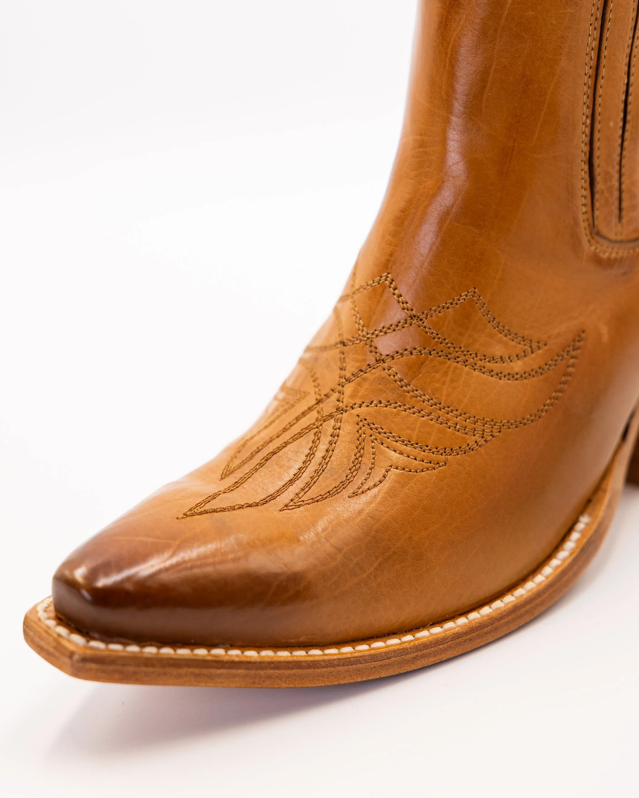 Chelsea Hazel sold by TEXAS COUNTRY product image thumbnail 3