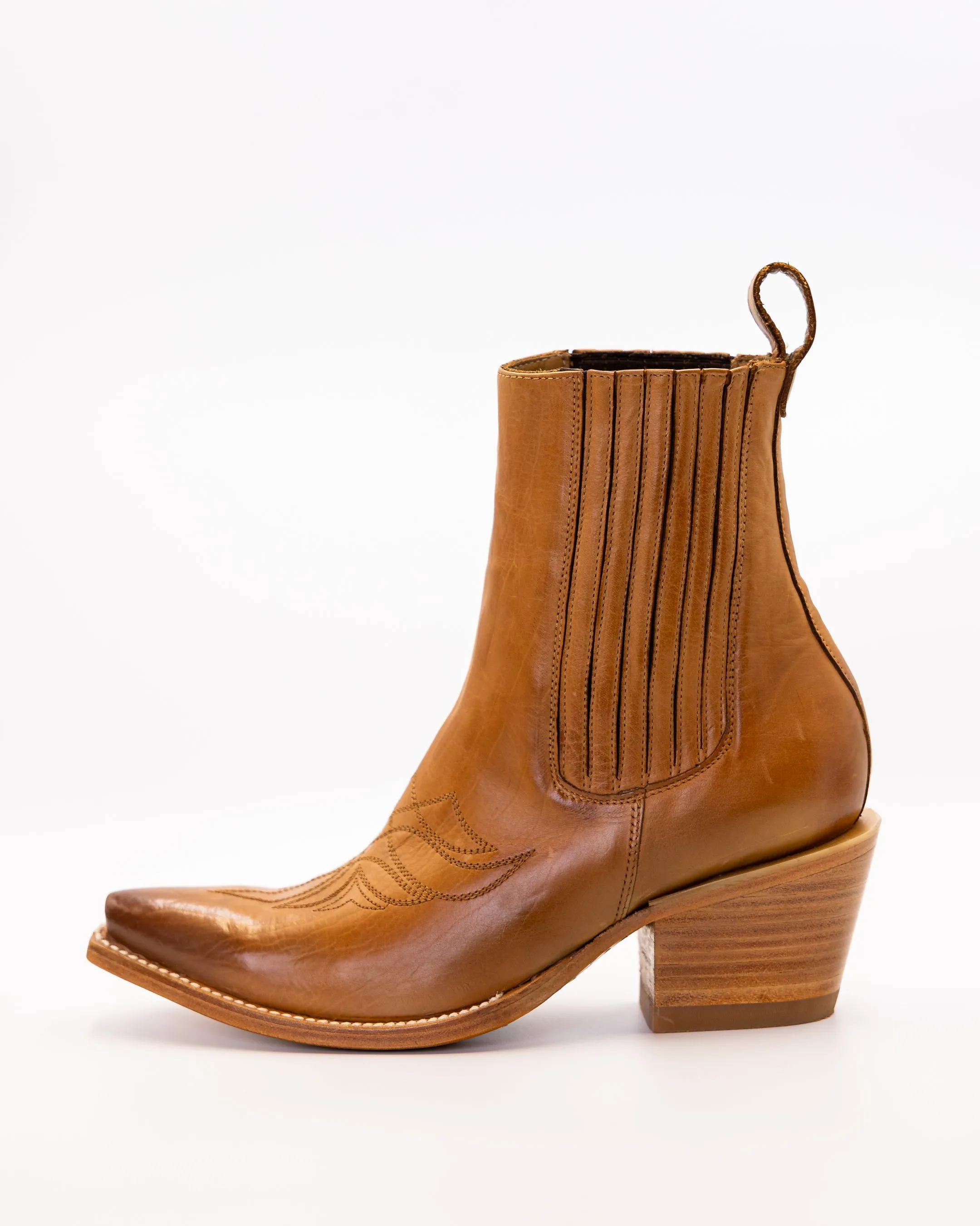 Chelsea Hazel sold by TEXAS COUNTRY product image thumbnail 2