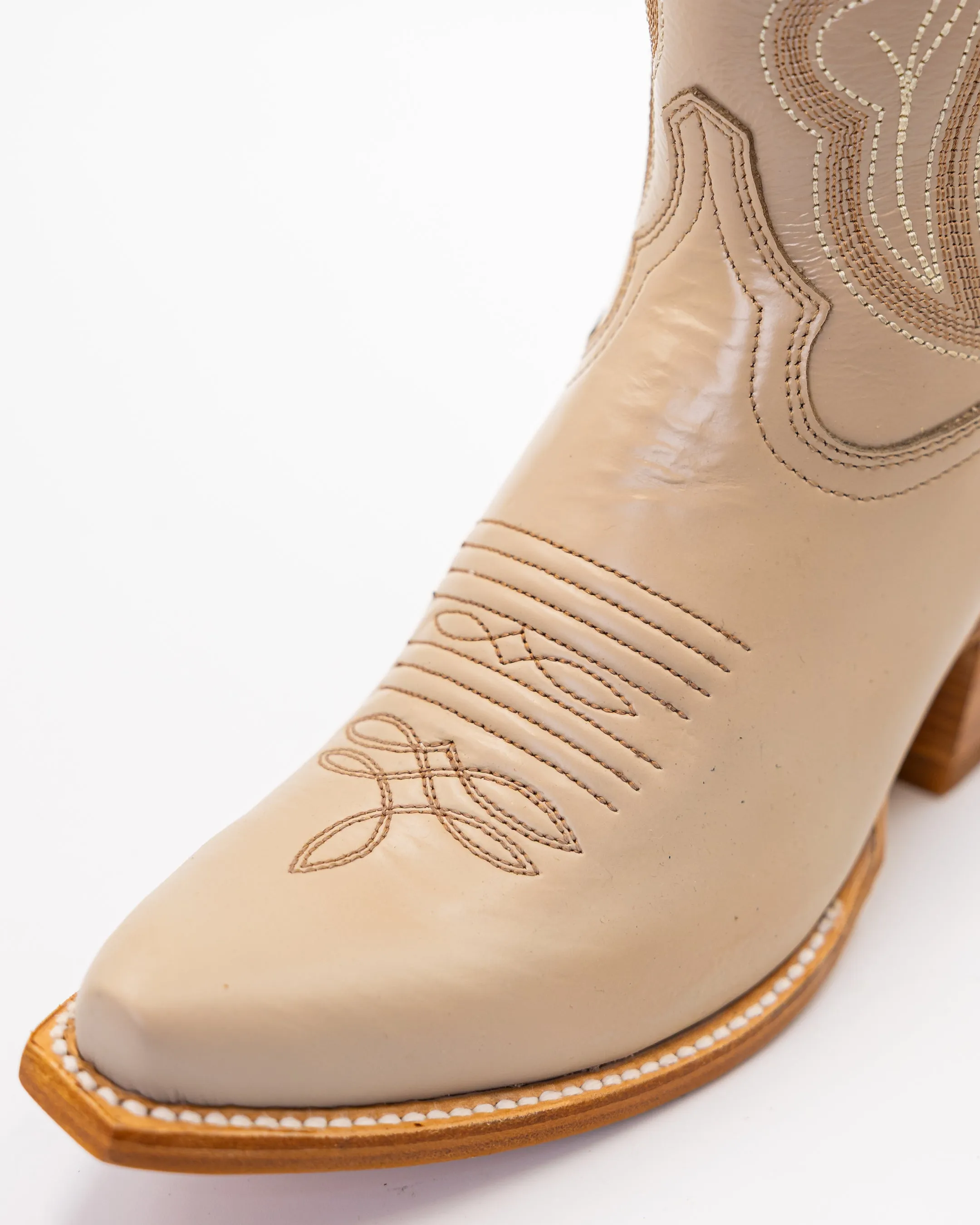 Allison Sand sold by TEXAS COUNTRY product image thumbnail 5