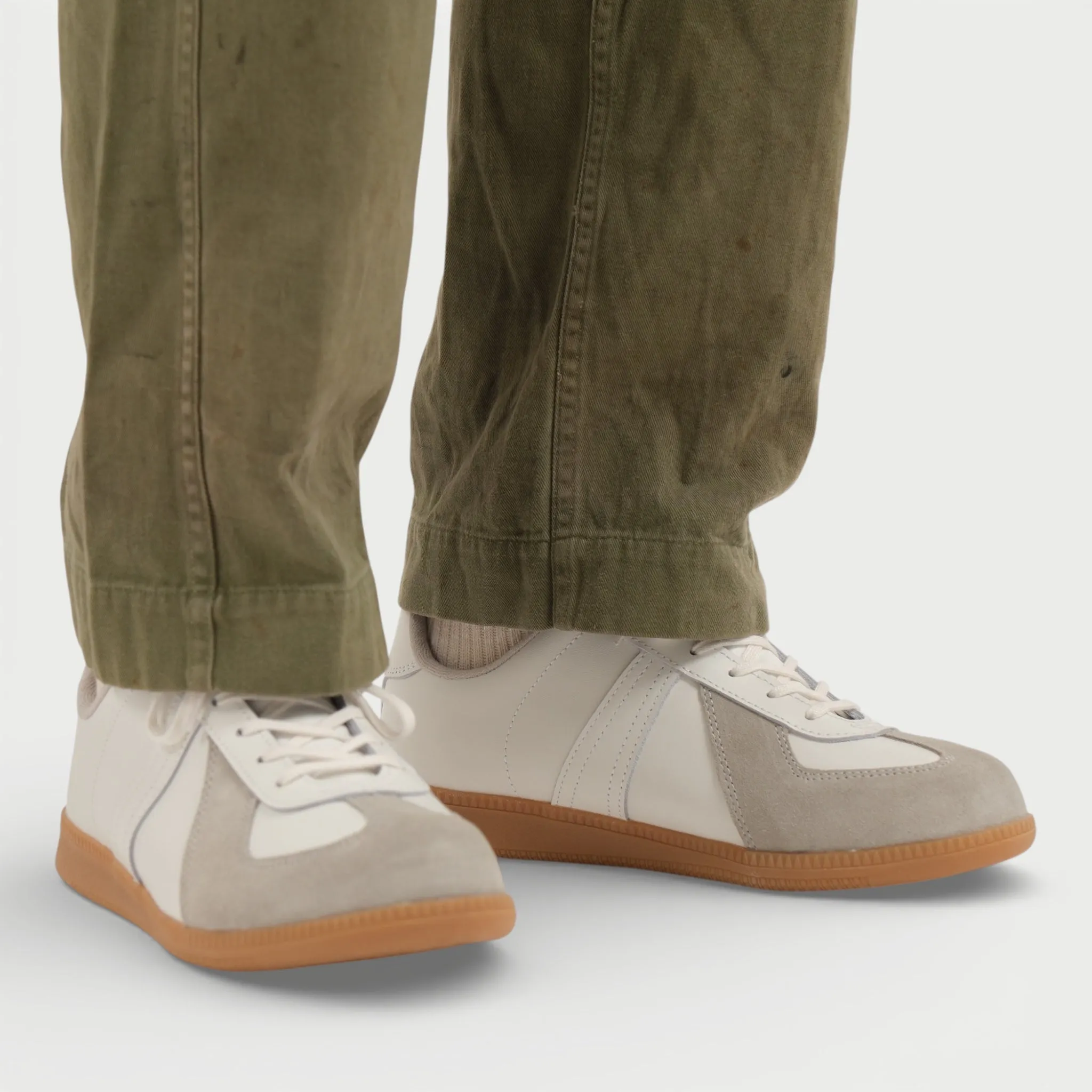 RARE AUSTRALIAN CARGO PANTS sold by Universal Surplus product image thumbnail 3