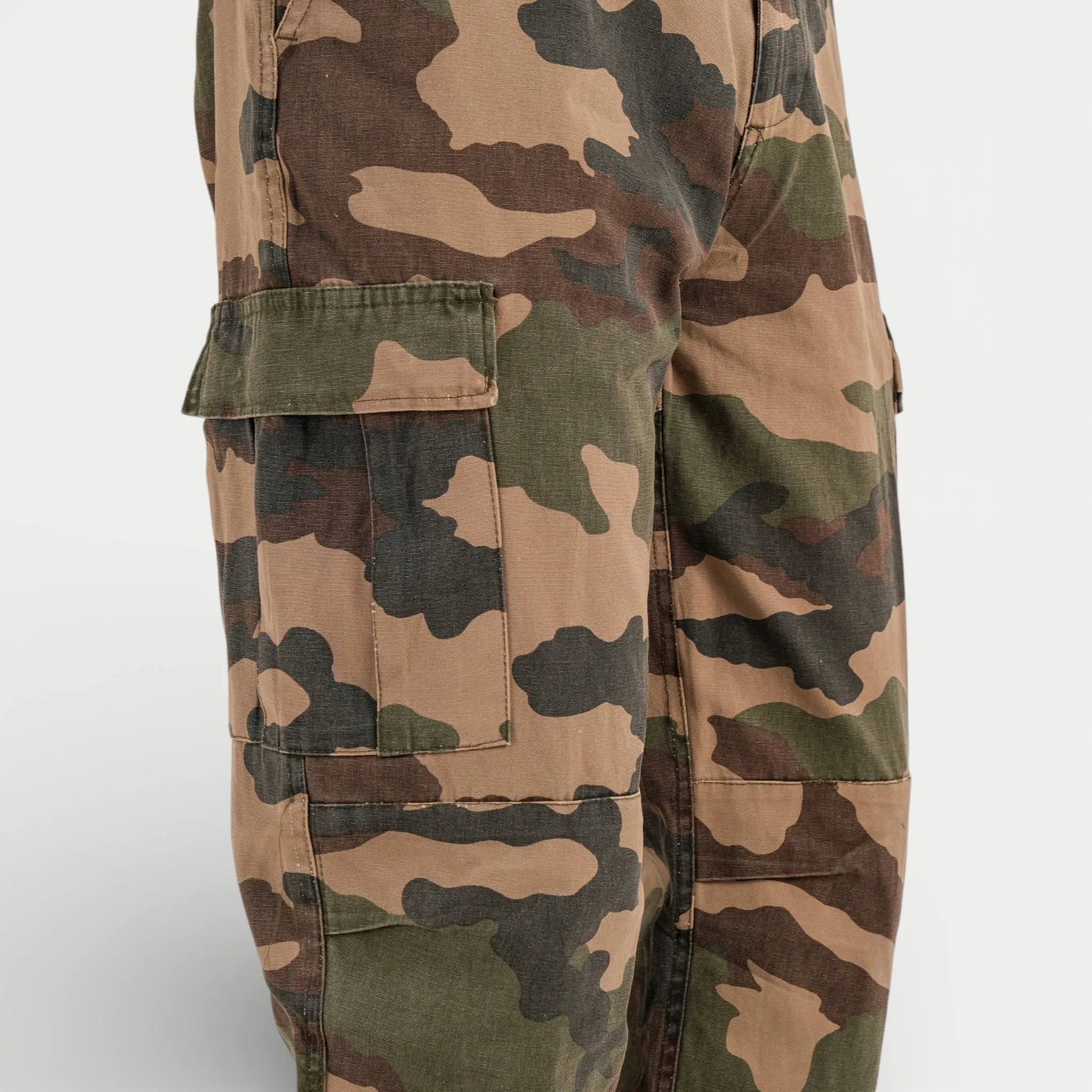 FRENCH VINTAGE CAMO PANTS sold by Universal Surplus product image thumbnail 4