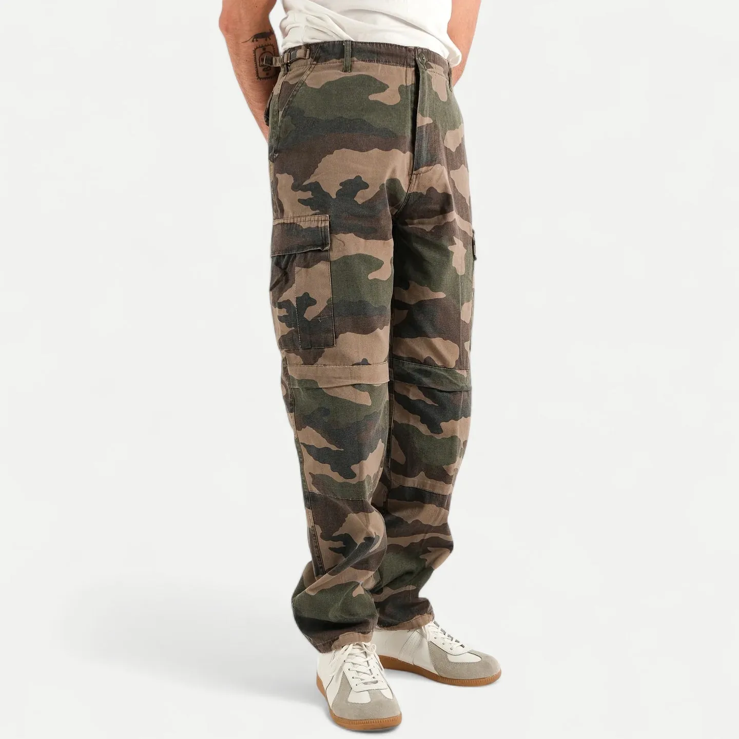 US WOODLAND CAMO CARGO PANTS sold by Universal Surplus product image thumbnail 4