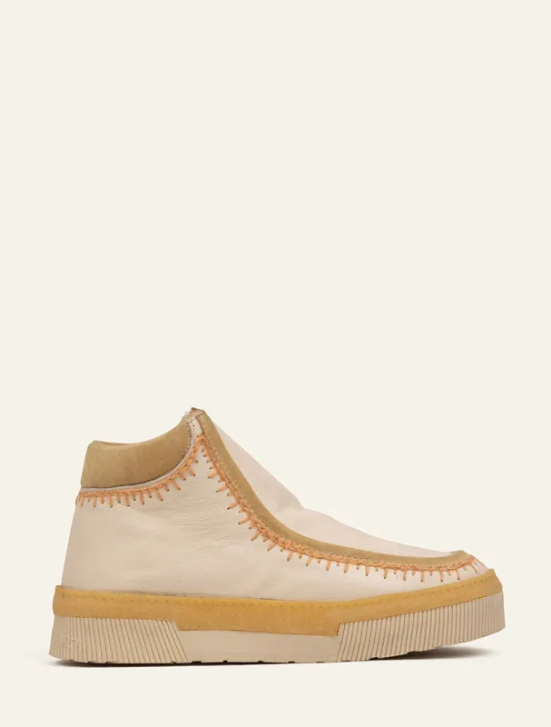 Erowan 6.0. Ankle Boot Buttermilk Leather Peach made by Laidback London