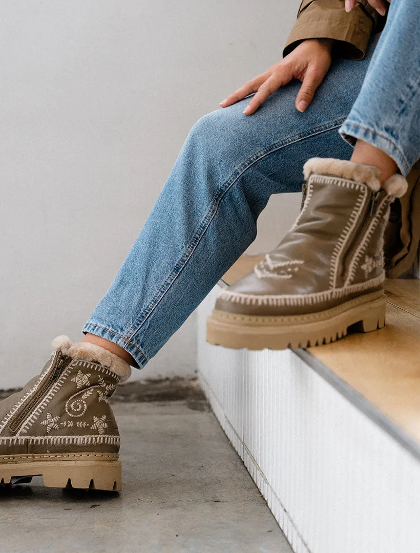 Setsu 3.0. Paisley Ankle Boot Otter Leather Wheat sold by Laidback London product image thumbnail 3