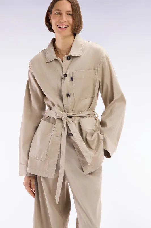 Surchemise ceinturée en lin et coton stretch beige coupe oversized made by Eden Park