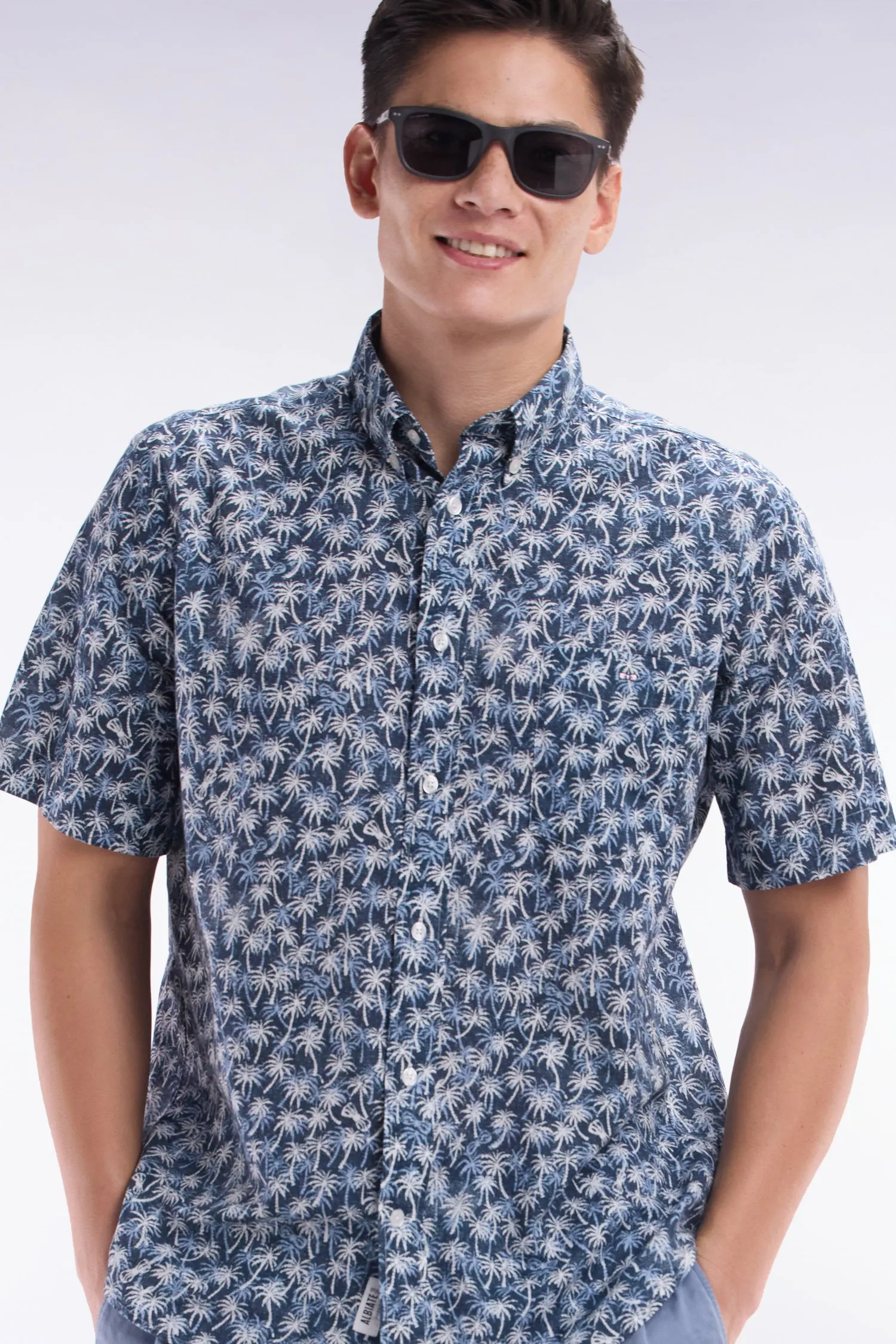 Chemise à manches courtes en coton marine à microimprimé palmiers coupe droite sold by Eden Park product image thumbnail 3