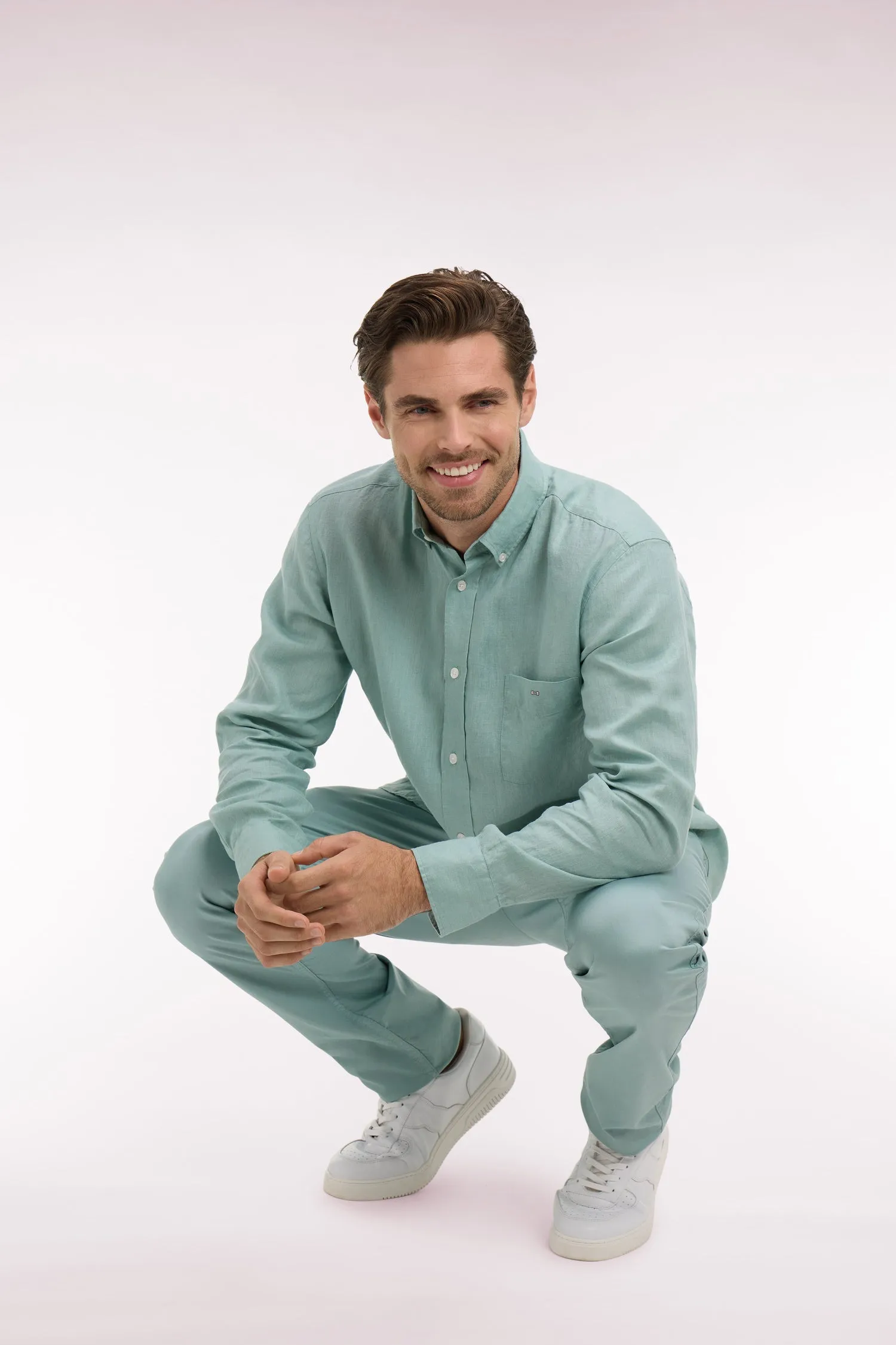 Chemise droite en lin vert d'eau sold by Eden Park
