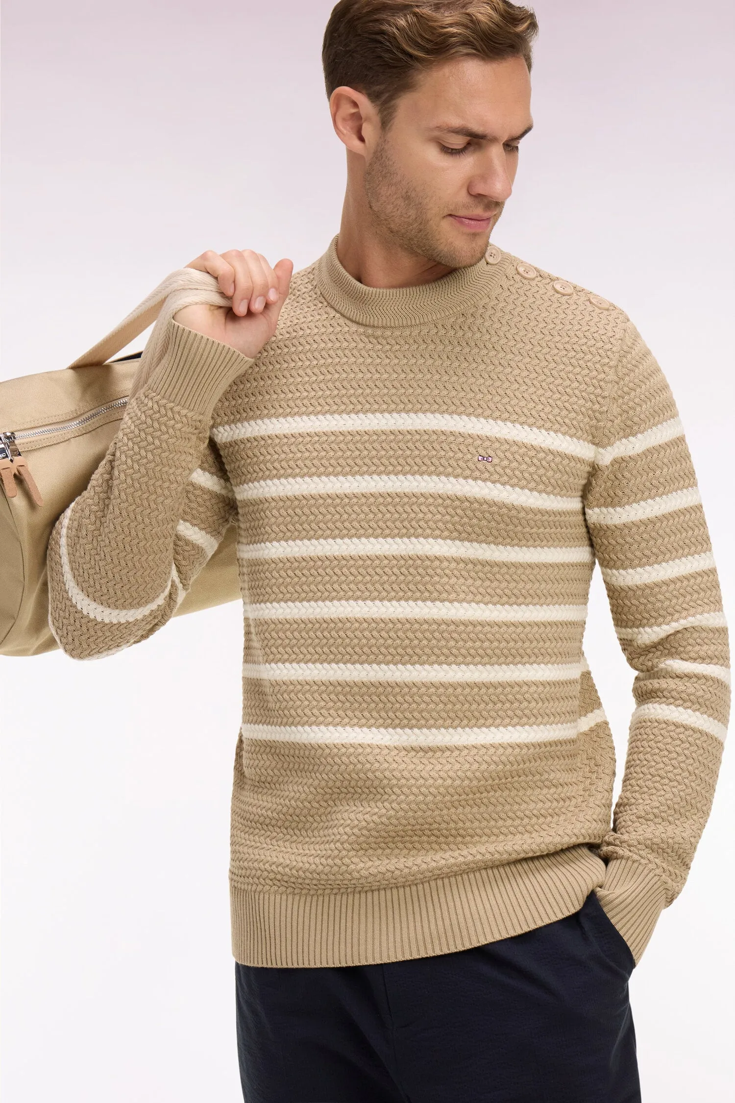 Pull marin à épaule boutonnée en coton chevron beige sold by Eden Park