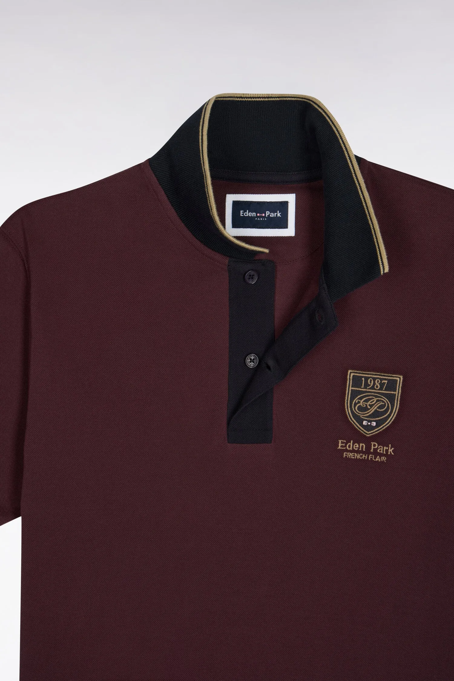 Polo manches courtes en piqué coton bordeaux à écusson coupe droite sold by Eden Park product image thumbnail 2