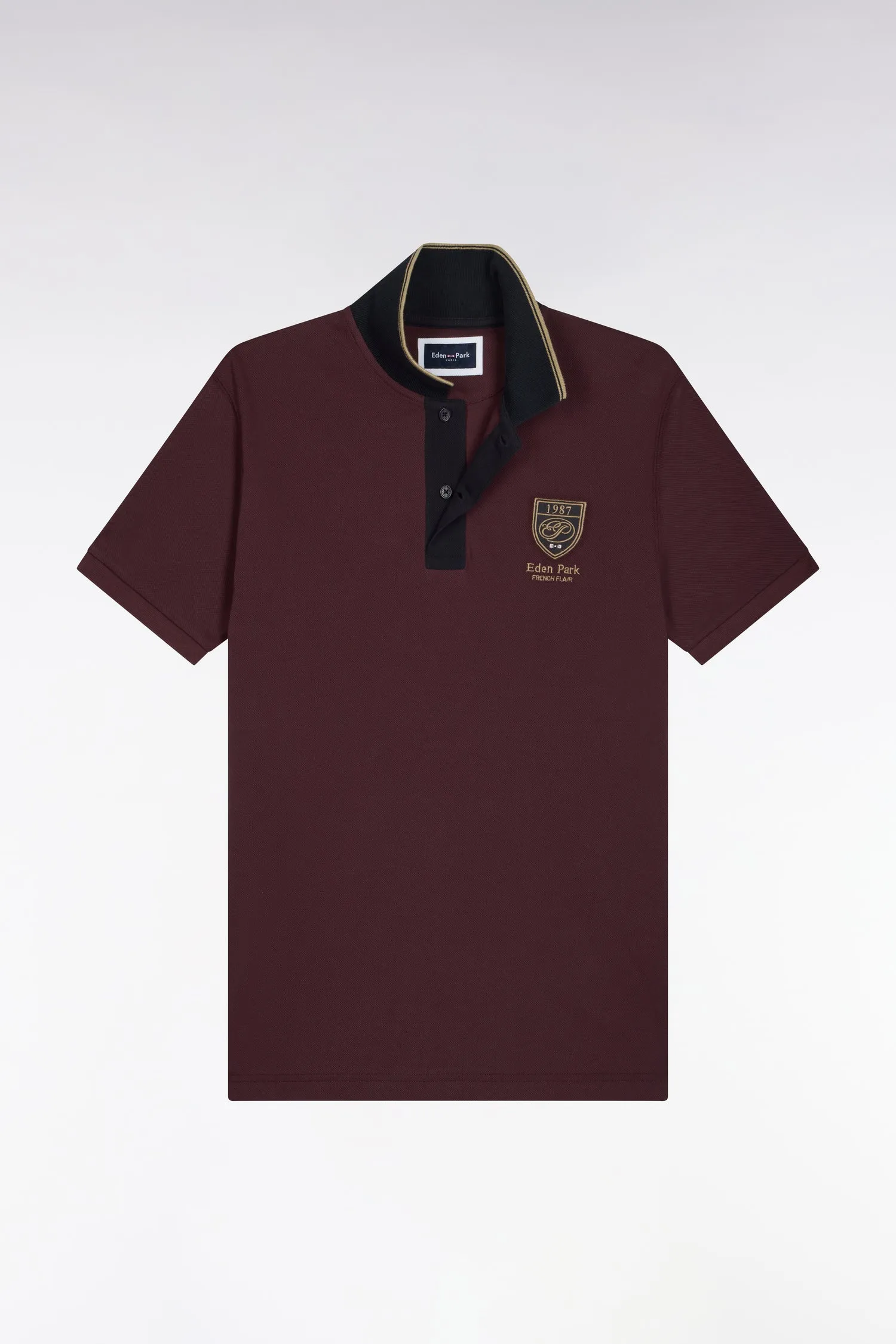 Polo manches courtes en piqué coton bordeaux à écusson coupe droite sold by Eden Park