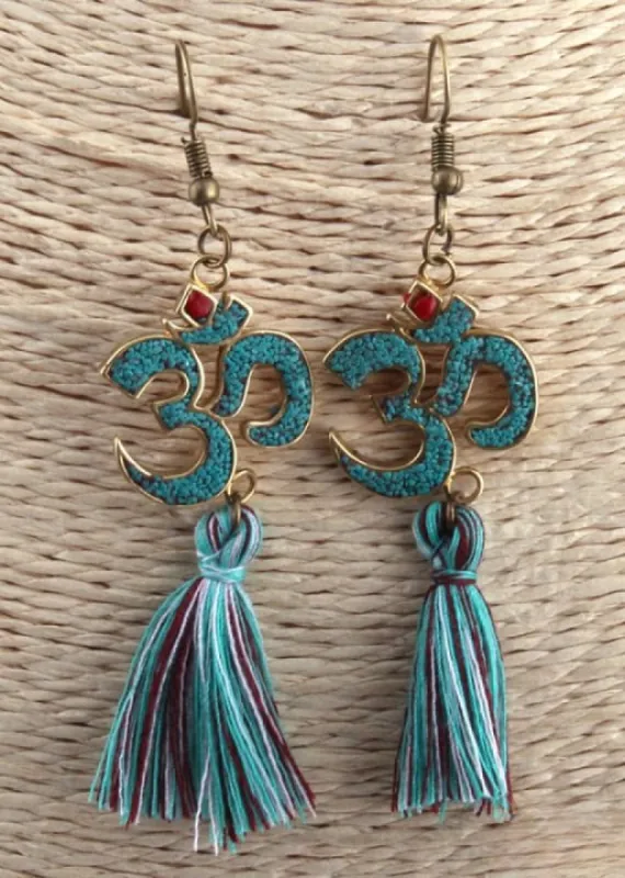 Pompoms Boho Dangle Earrings sold by Boho Mood