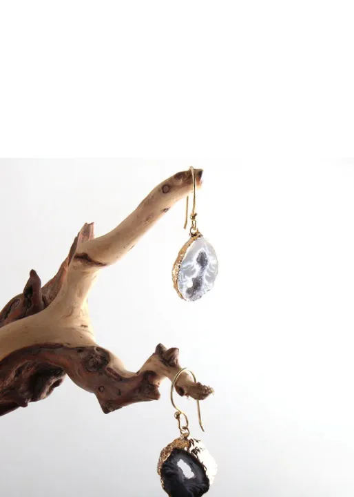 Boho Vintage Earrings Black Stone sold by Boho Mood product image thumbnail 4