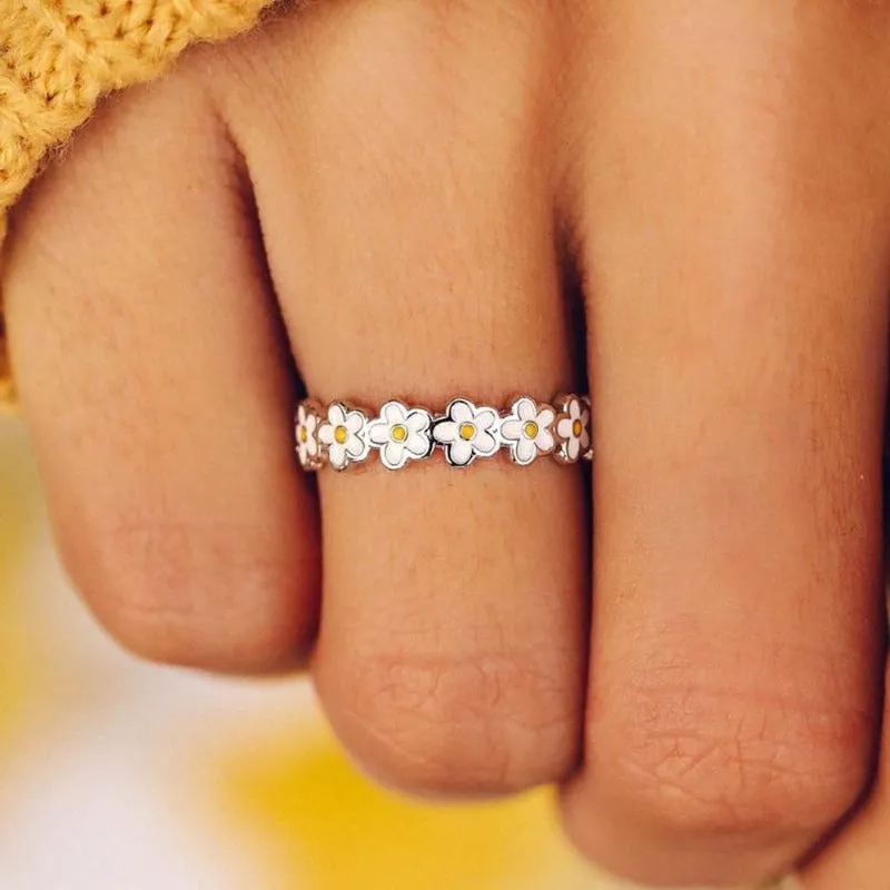Boho Epoxy Daisy Flower Ring sold by Boho Mood product image thumbnail 3