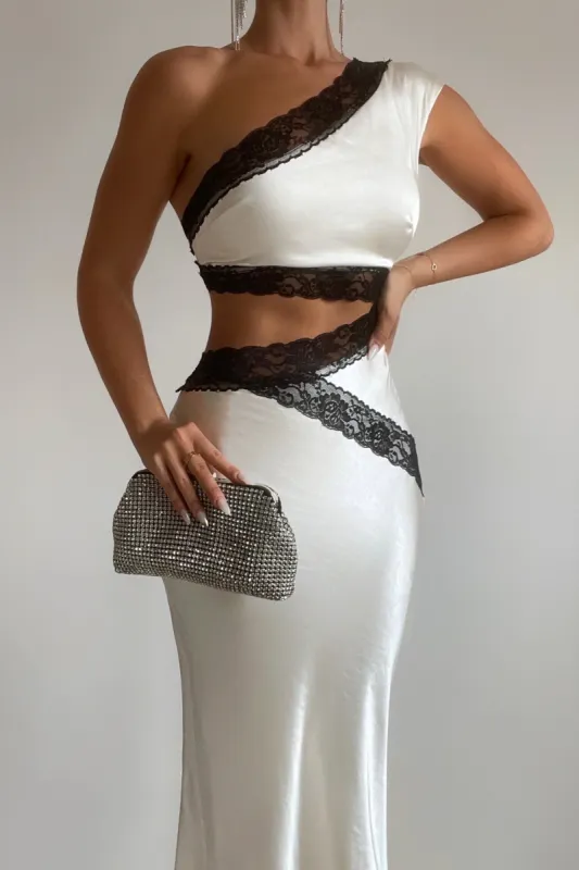 Evelyn Maxi Dress - Champagne made by Kameli Boutique
