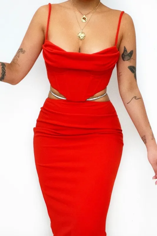 Yena Midi Dress - Red sold by Kameli Boutique
