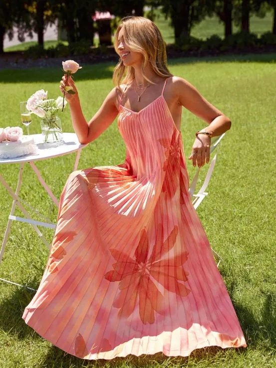 PHOBIE FLORAL MAXI DRESS sold by hitheredarling product image thumbnail 5