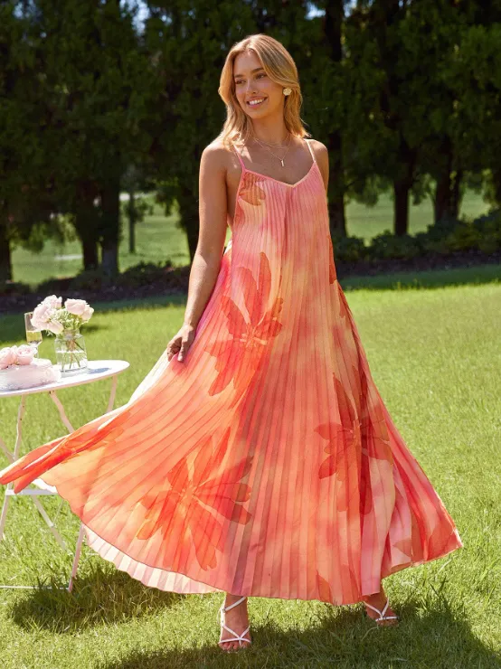 PHOBIE FLORAL MAXI DRESS sold by hitheredarling product image thumbnail 4