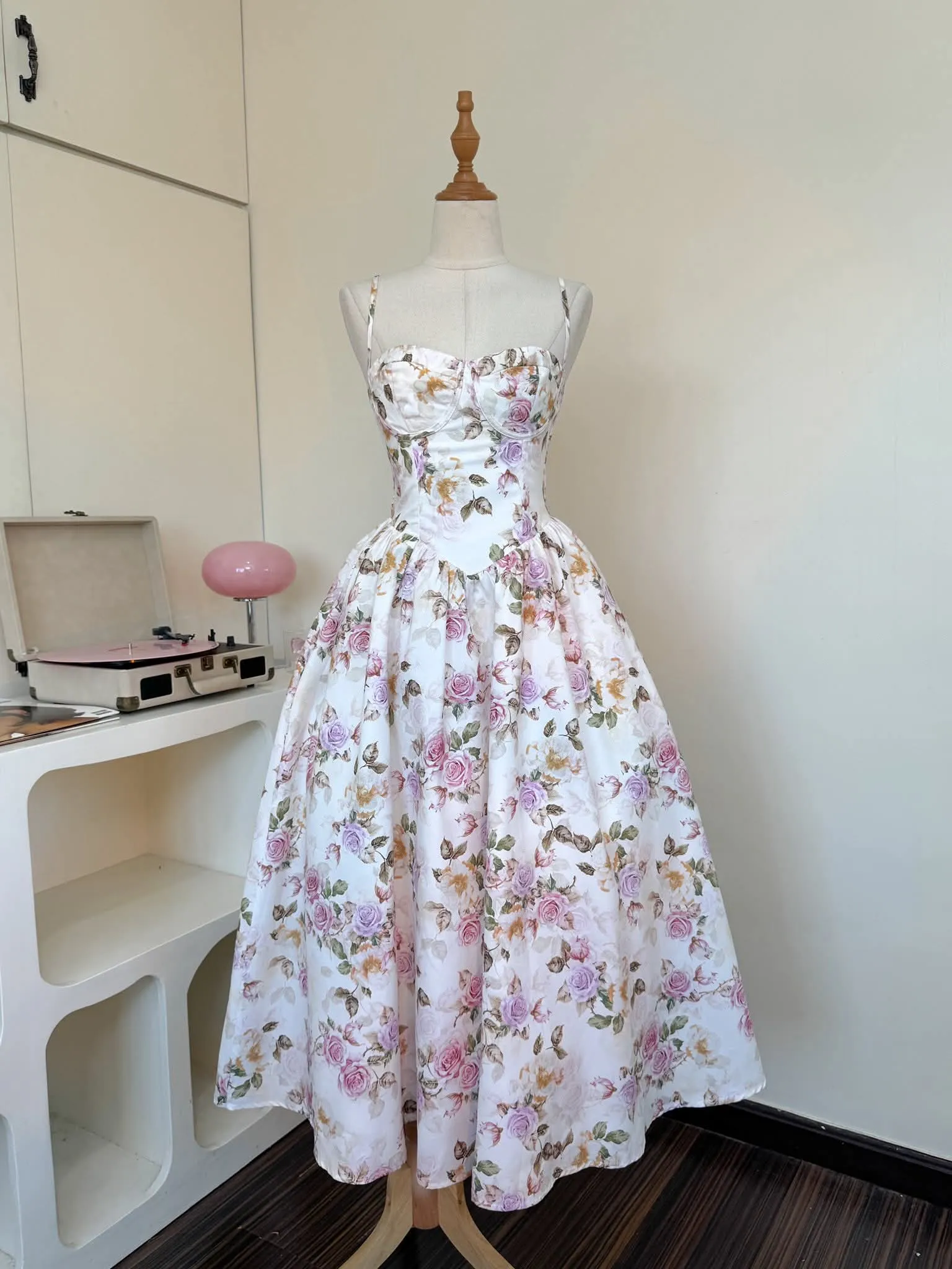 ROSIENNA FLORAL DRESS sold by hitheredarling product image thumbnail 3