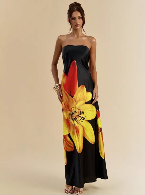 JENNIFER FLORAL MAXI DRESS sold by hitheredarling product image thumbnail 3