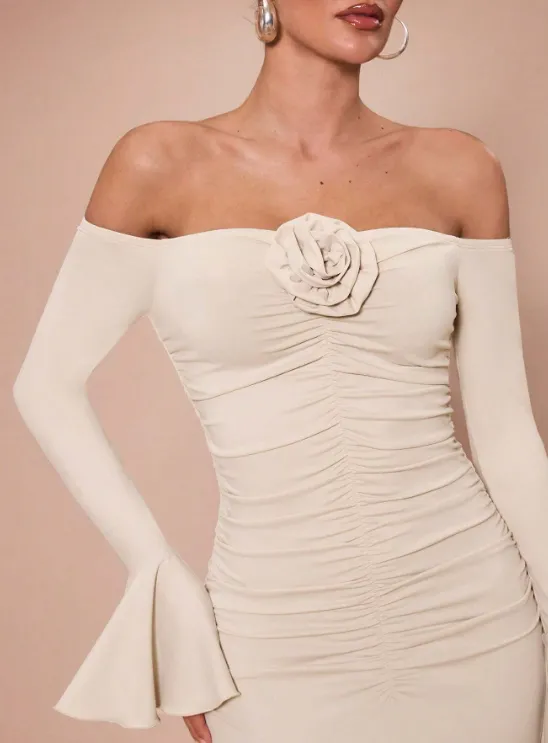 KARLA OFF-SHOULDER MAXI DRESS-APRICOT sold by hitheredarling product image thumbnail 5