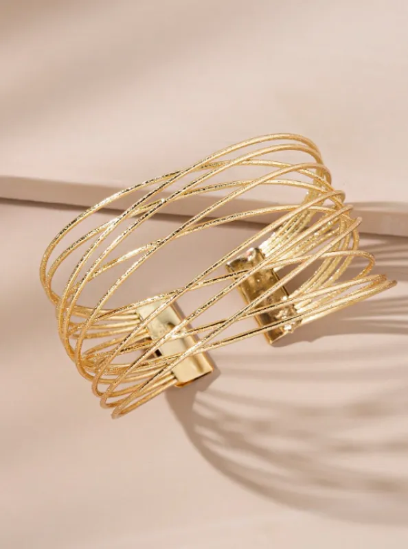 Lyra Gold Bracelet made by hitheredarling