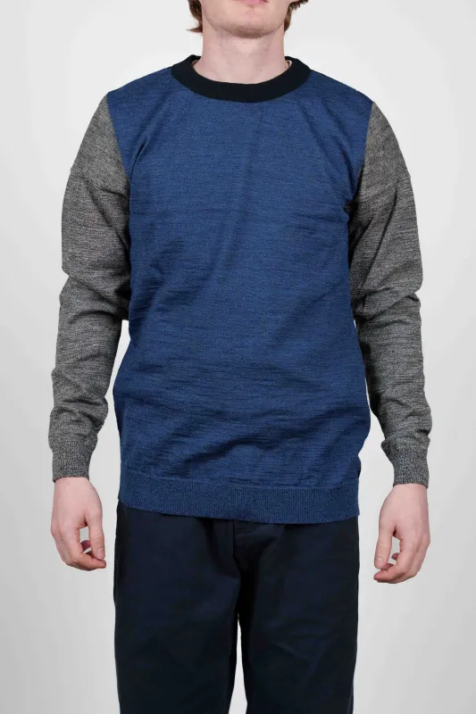MIGRATION crew neck, blue static block sold by S.N.S HERNING