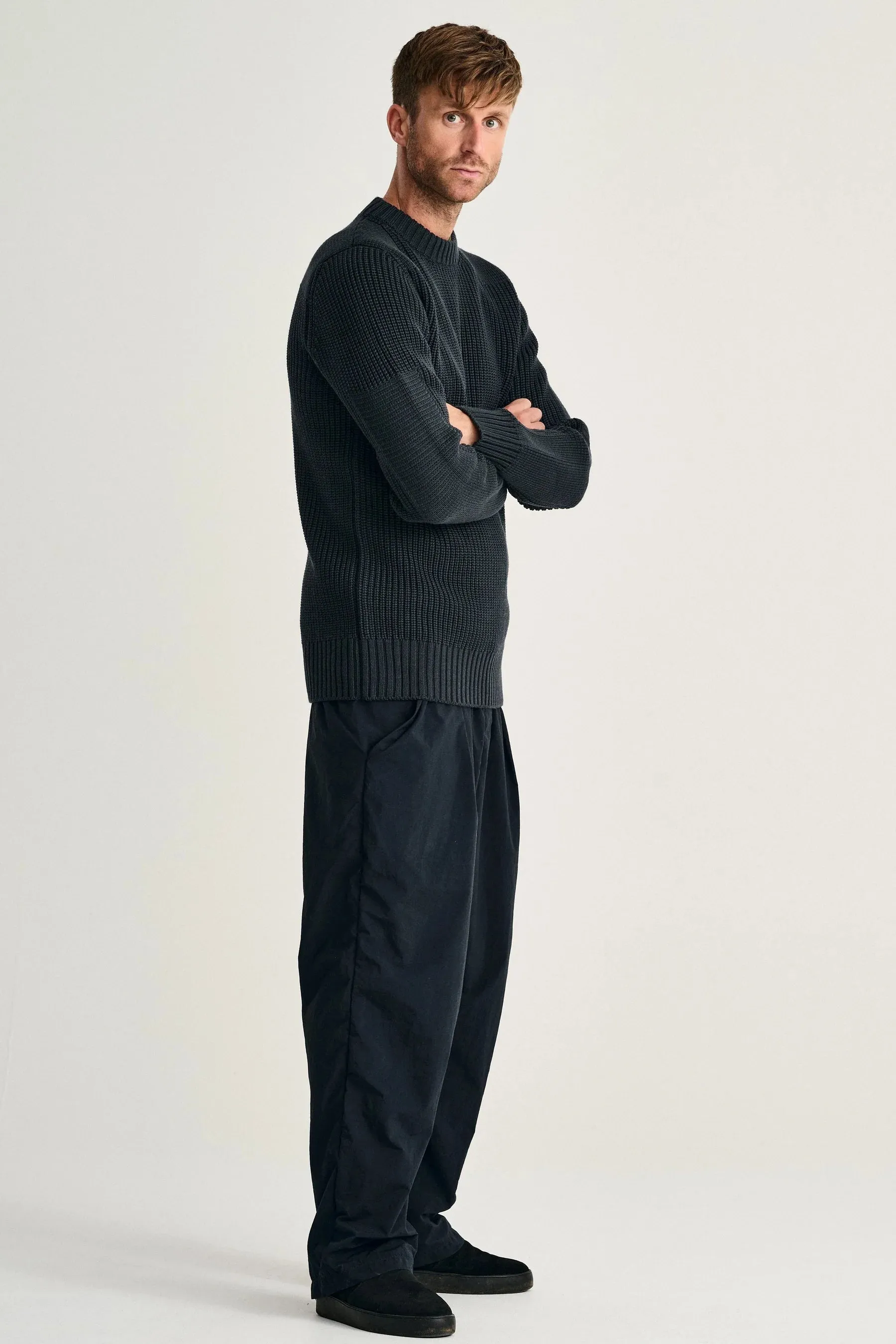 ROBUST crew neck | rund hals, molten grey (f) sold by S.N.S HERNING