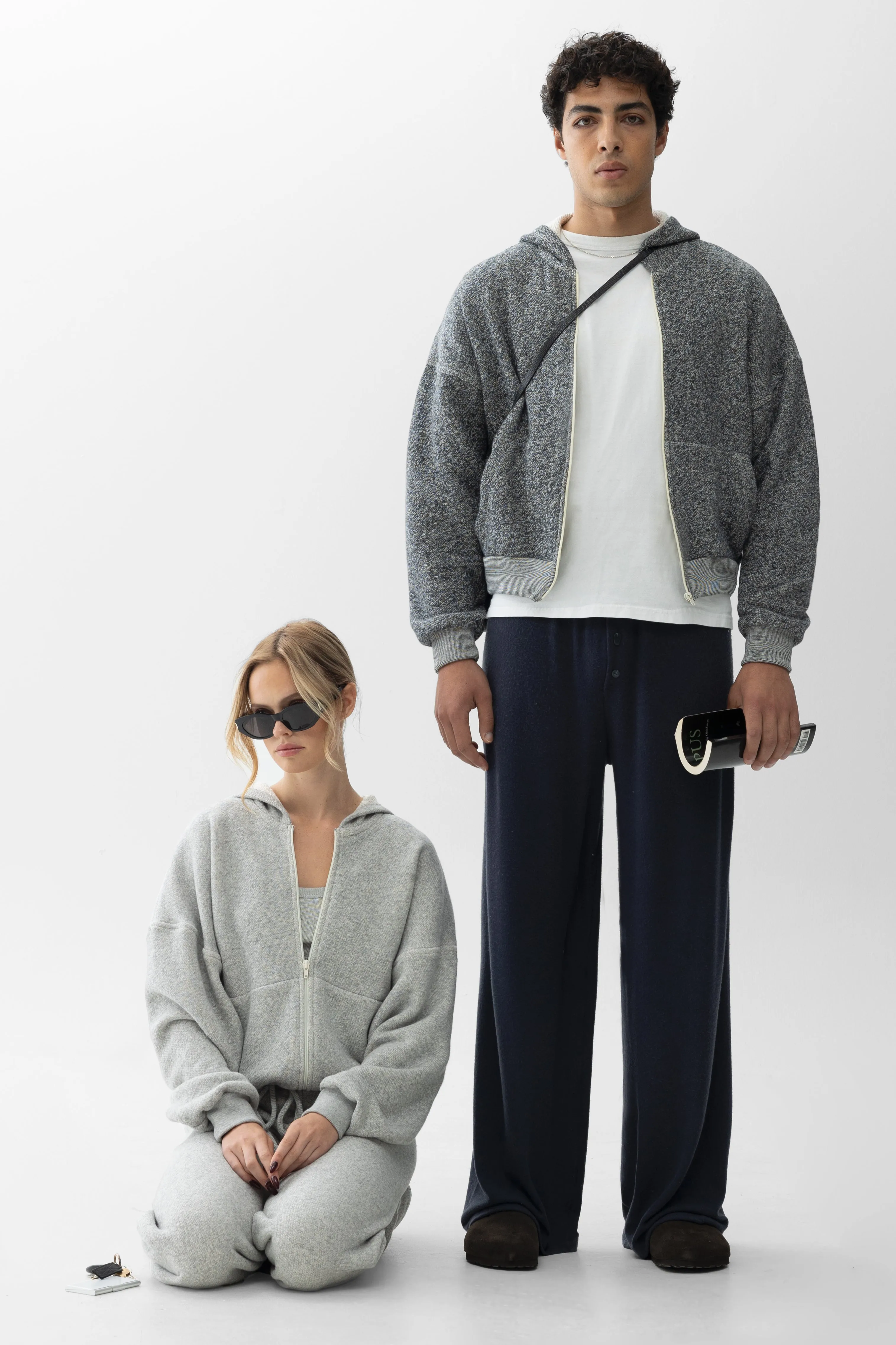 The Lazy Zip Vintage Grey sold by Tea You product image thumbnail 4