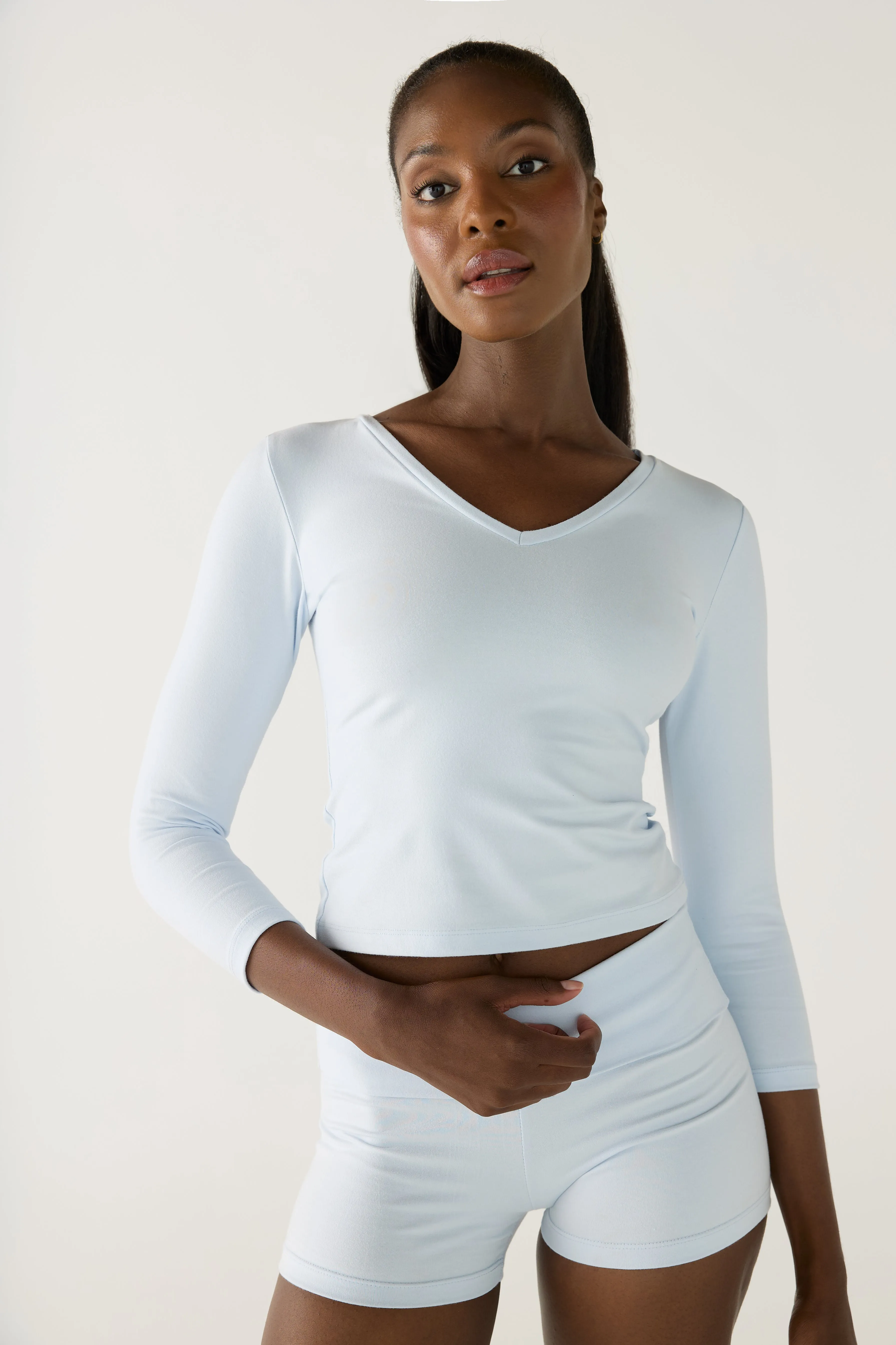 Leia V-Neck sold by Tea You product image thumbnail 4