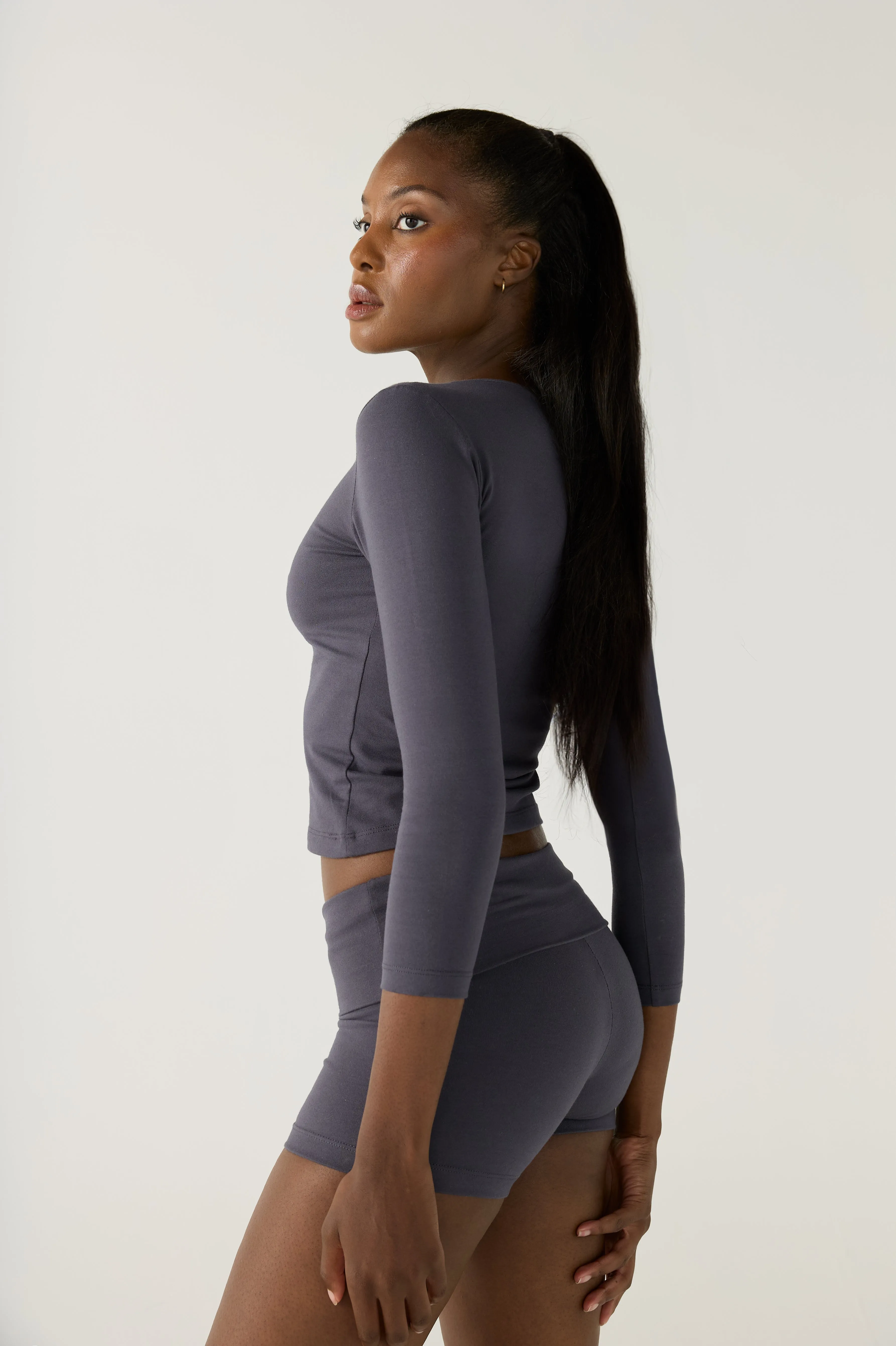 Leia V-Neck sold by Tea You product image thumbnail 3