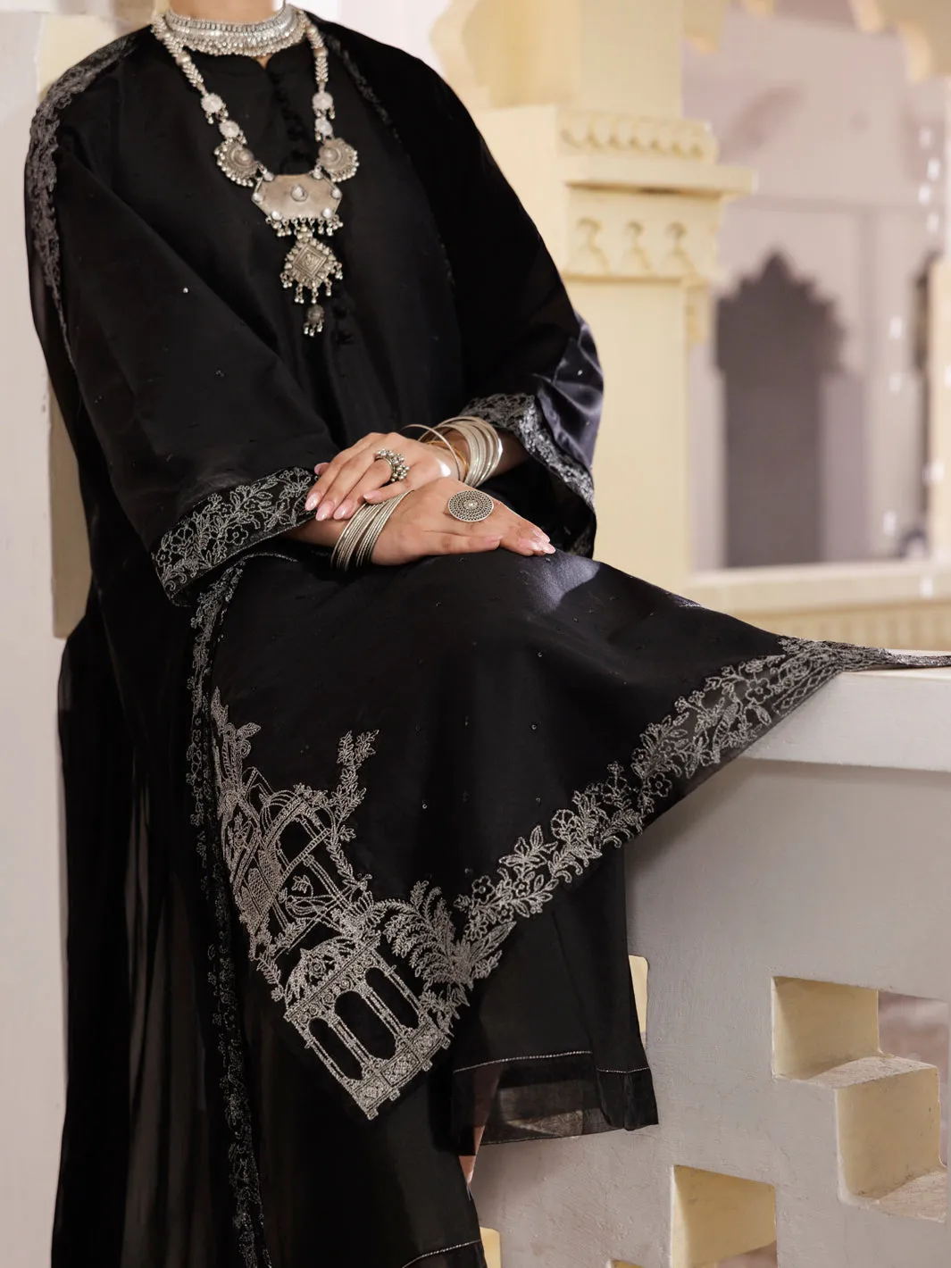 BLACK YARN DYED 3PC STITCHED | AWP-3PS-CD-04-683/S sold by Junaid Jamshed product image thumbnail 3