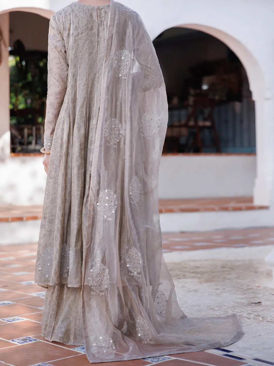 GREY MESURI NET 3PC STITCHED | AL-3PS-LS-489/AM-3012A sold by Junaid Jamshed product image thumbnail 2