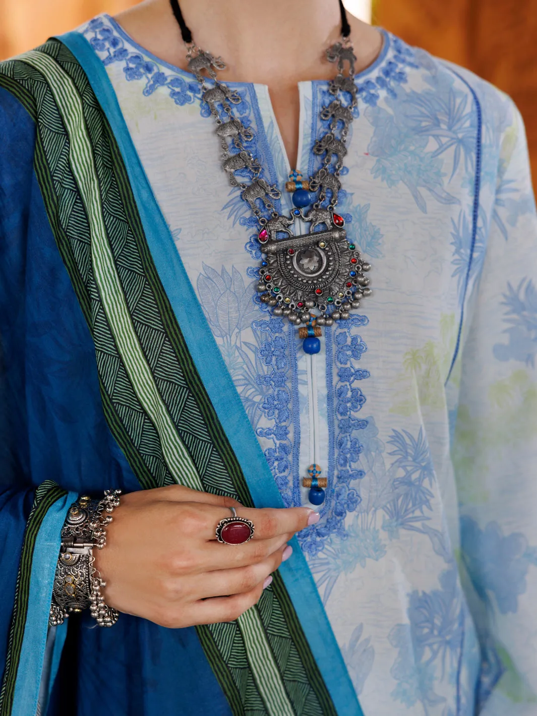 SKY BLUE LAWN 3PC UNSTITCHED | ALP-3PS-2005 FB-2005A sold by Junaid Jamshed product image thumbnail 3