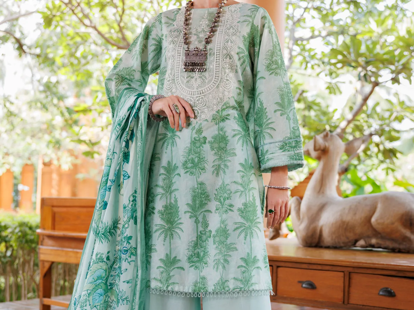 LIGHT GREEN LAWN 3PC UNSTITCHED | ALP-3PS-2006 FB-2006A sold by Junaid Jamshed product image thumbnail 4