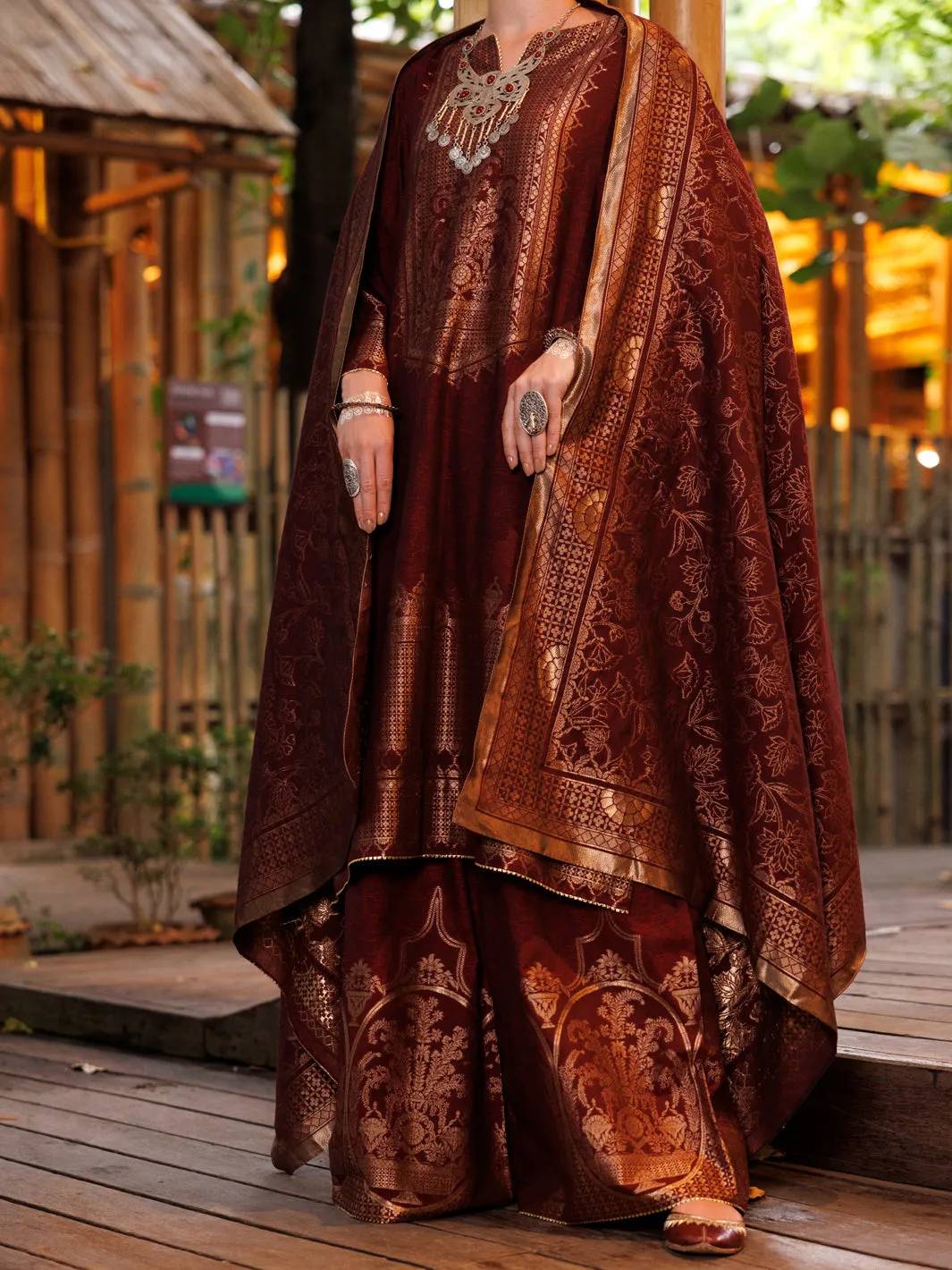 MAROON YARN DYED JACQUARD 3PC STITCHED | ALP-3PS-2020/S FB-2020A sold by Junaid Jamshed product image thumbnail 4