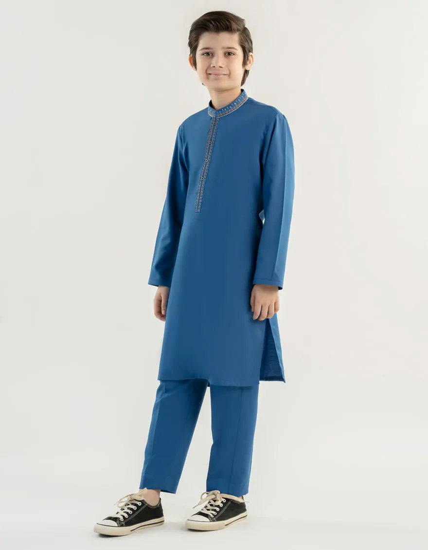 BLUE BLENDED KURTA TROUSERS | JCKP-A-39184/S24/JJ9481-SF sold by Junaid Jamshed product image thumbnail 3