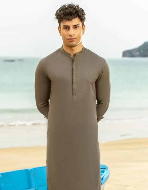 GREEN BLENDED KAMEEZ SHALWAR | JTKS-A-46601/S25/JJ9617-SF sold by Junaid Jamshed