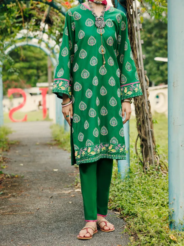 GREEN LAWN KURTI | AL-LK-CD-05-1039 sold by Junaid Jamshed