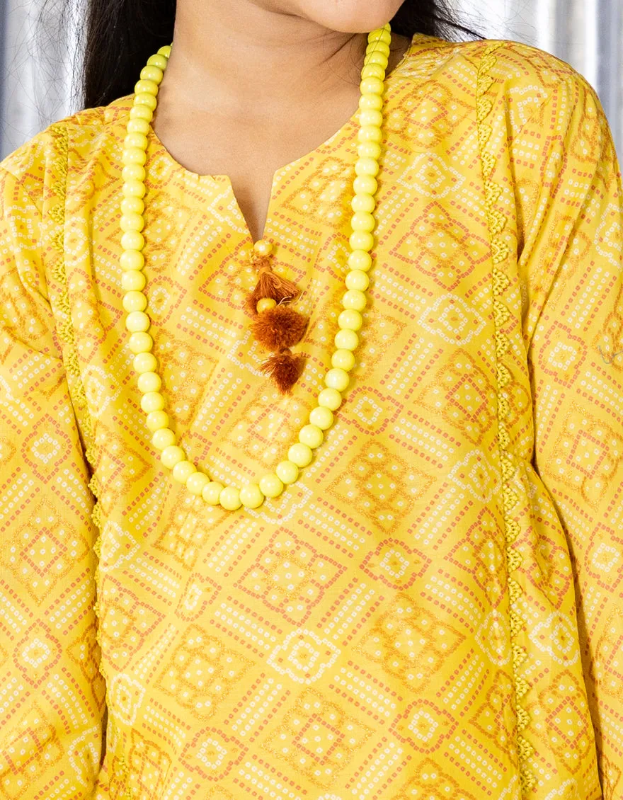 YELLOW LAWN 3PC STITCHED | JGK-S-JGP-25-1546 FB/CHUNRI TREAT-4 sold by Junaid Jamshed product image thumbnail 3