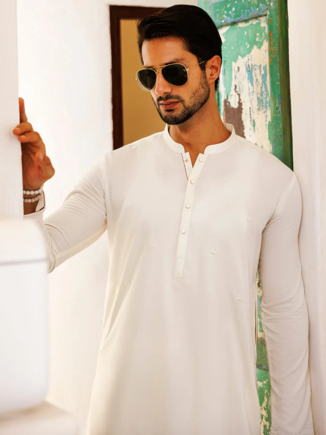 OFF WHITE BLENDED KURTA | AL-K-1168A/AM-6207A sold by Junaid Jamshed product image thumbnail 3